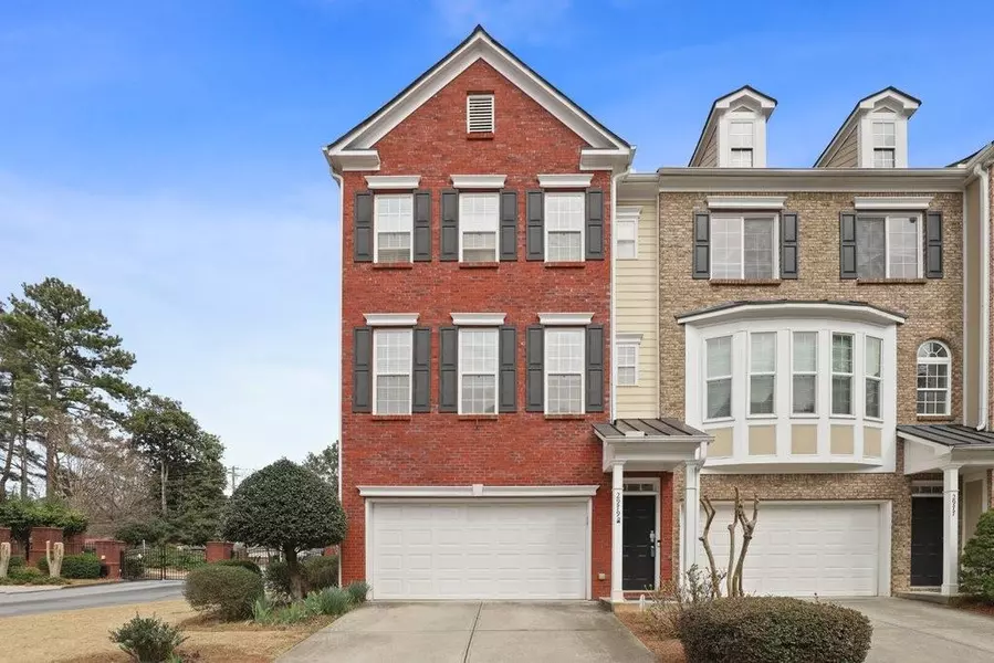 2979 Wintercrest TRCE, Dunwoody, GA 30360