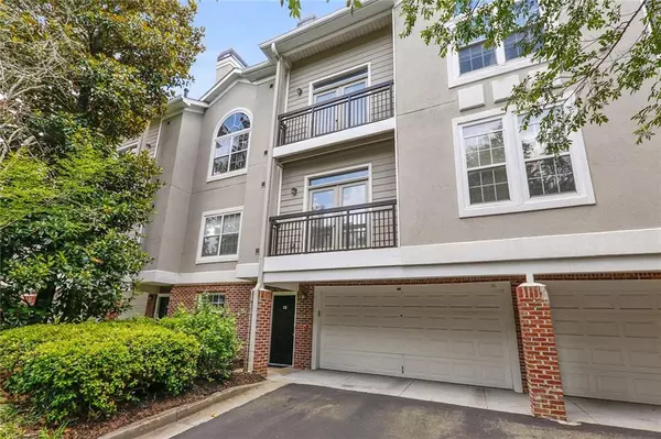 4244 River Green DR NW #111, Atlanta, GA 30327