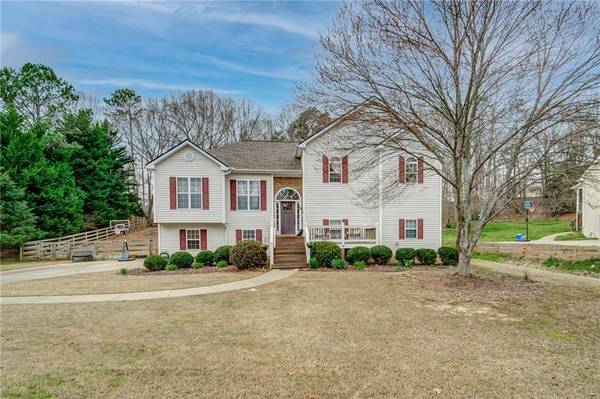 1021 Fieldstone DR, Canton, GA 30114