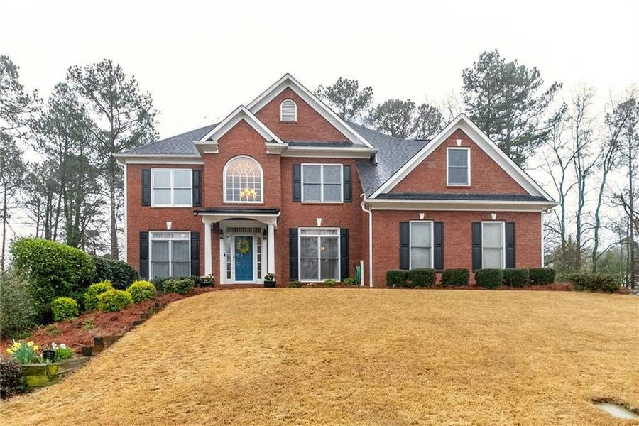 490 Meadowmeade LN, Lawrenceville, GA 30043