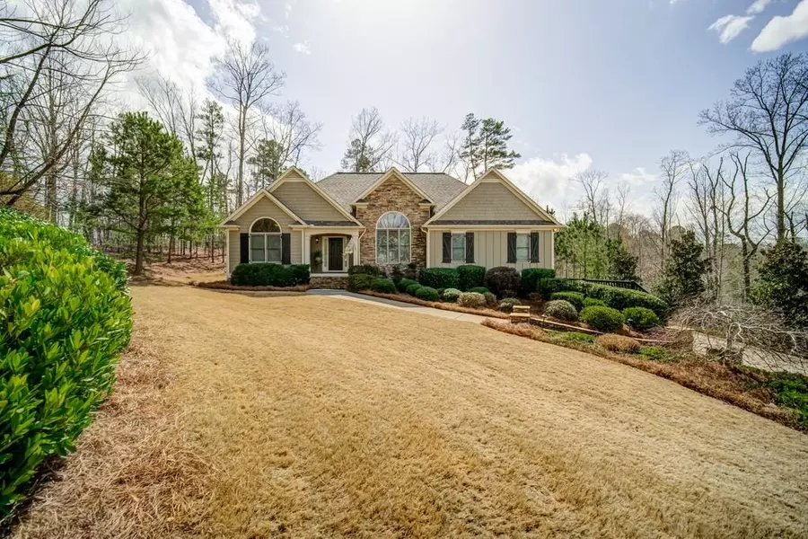 101 Amberleigh DR, White, GA 30184