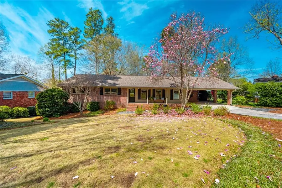 1442 Ridgemont RD, Dunwoody, GA 30338