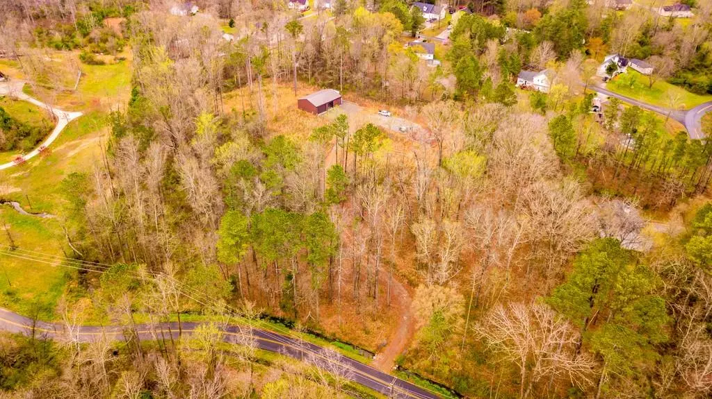 645 Pleasant Valley RD, Fairmount, GA 30139