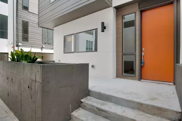 Atlanta, GA 30307,1151 Reynolds Square LN