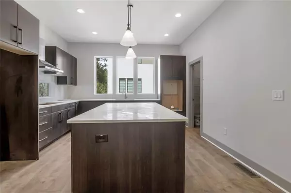 Atlanta, GA 30307,1151 Reynolds Square LN