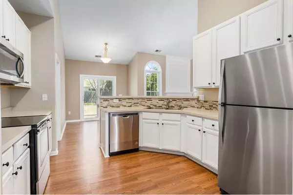 Alpharetta, GA 30009,235 PADDINGTON CT