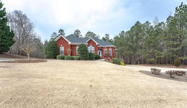 185 Clear Spring LN, Oxford, GA 30054