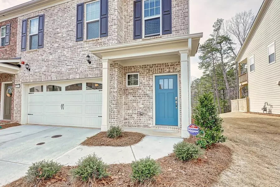 214 Ellis LN, Woodstock, GA 30189