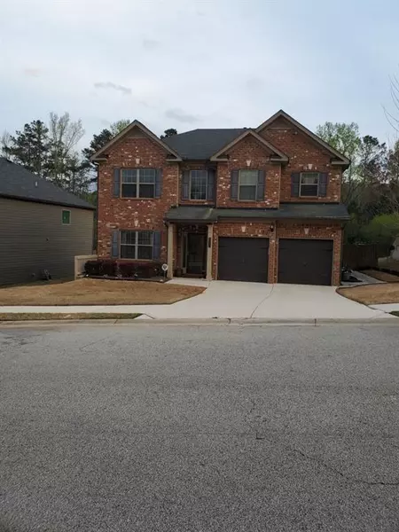 2173 Dodson Woods DR, Fairburn, GA 30213