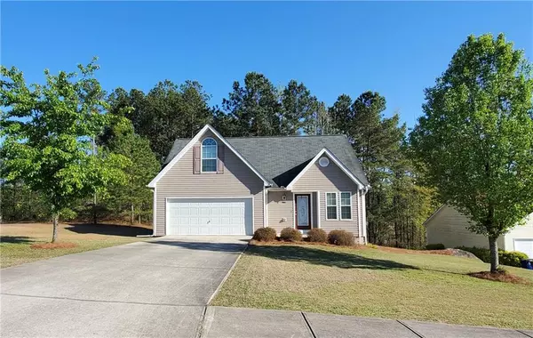 7953 Lakewind CT, Douglasville, GA 30134