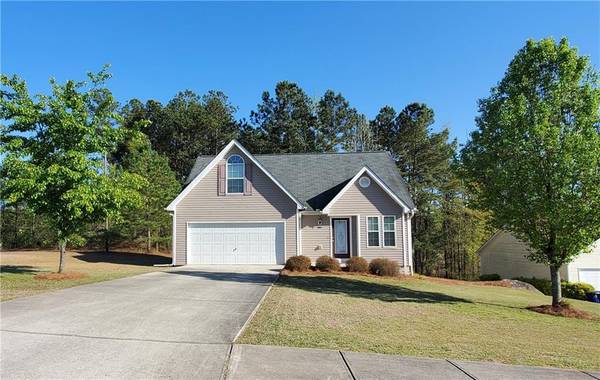 7953 Lakewind CT, Douglasville, GA 30134