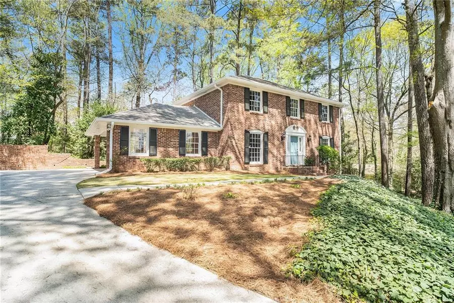 2404 Flintshire CT, Dunwoody, GA 30338