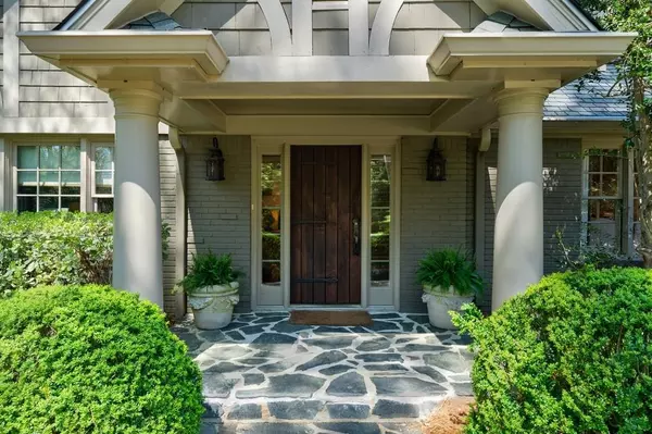 Atlanta, GA 30327,3272 Wood Valley RD NW