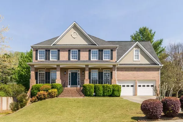 111 Brook LN, Roswell, GA 30075