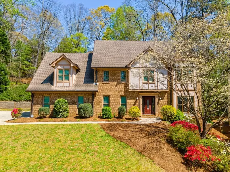 8535 Haven Wood TRL, Roswell, GA 30076