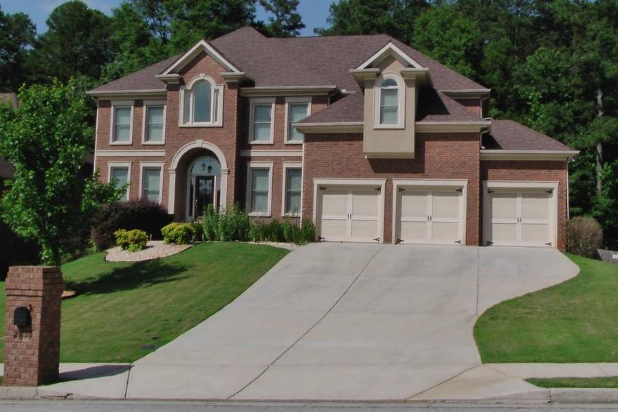 2855 IVY HILL DR, Buford, GA 30519