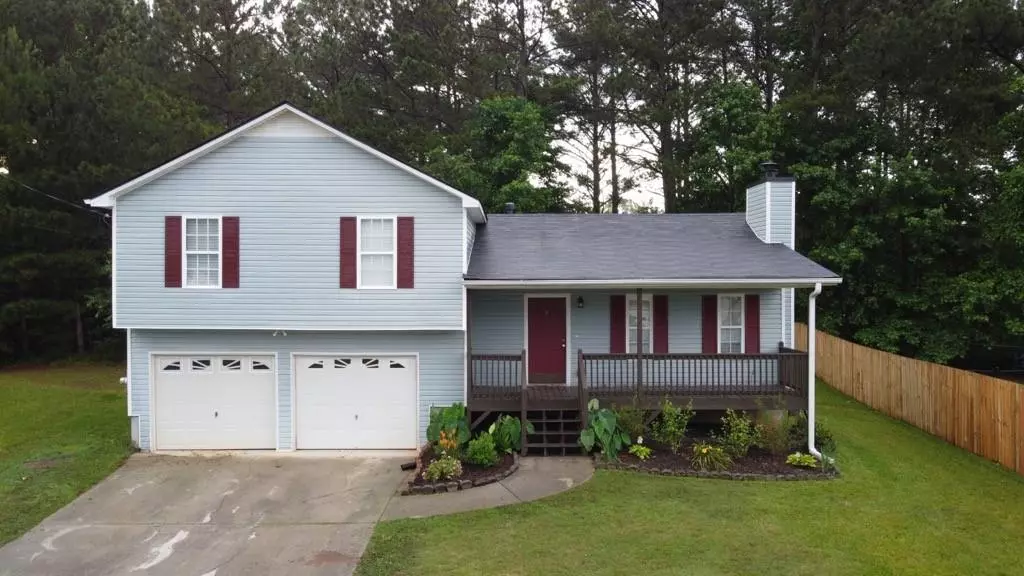 401 River Trace DR, Villa Rica, GA 30180