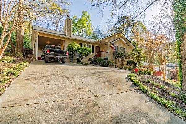 1790 Falcon Creek TRL, Cumming, GA 30041