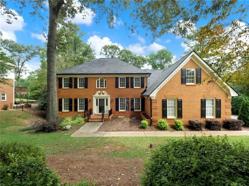 7575 Hunters Woods DR, Sandy Springs, GA 30350