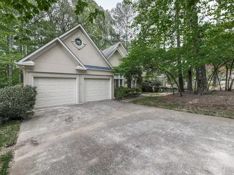 3194 Eagle Watch DR, Woodstock, GA 30189