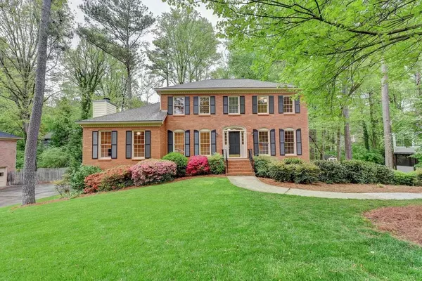 1160 Dogwood Forest DR NE, Marietta, GA 30068