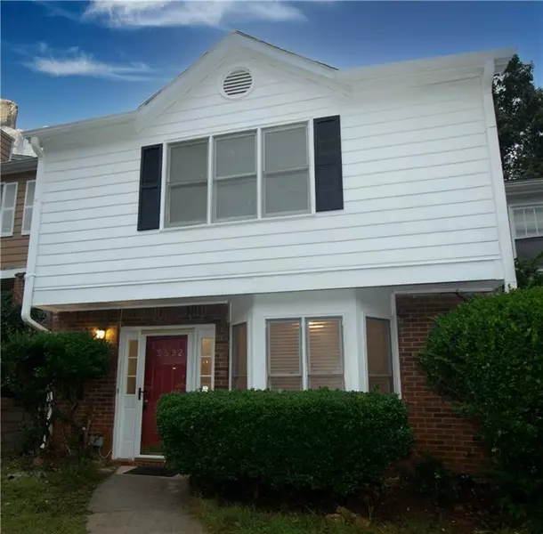5592 Wells CIR, Stone Mountain, GA 30087