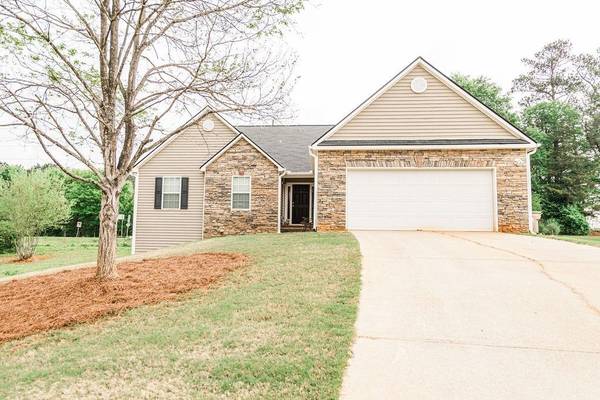 653 Sleeping Meadow LN, Bethlehem, GA 30620