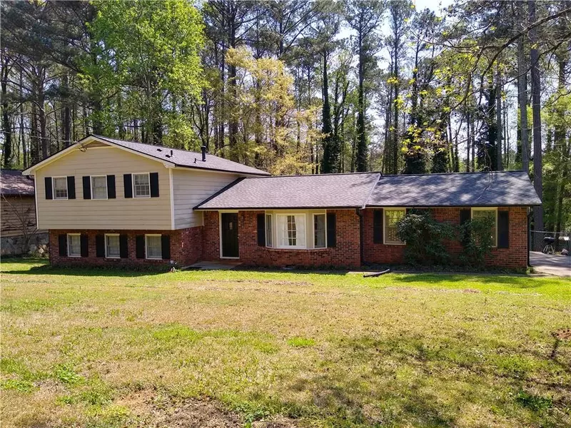 4652 Lucerne Valley RD SW, Lilburn, GA 30047