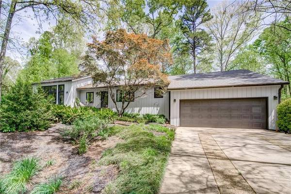 3140 Overlook DR, Gainesville, GA 30506