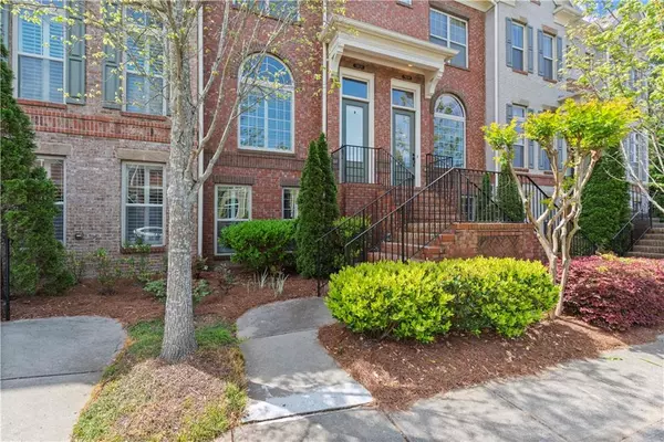 Atlanta, GA 30329,2606 Greythorne Trl NE