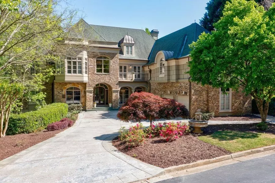 2204 Ascott Valley TRCE, Johns Creek, GA 30097