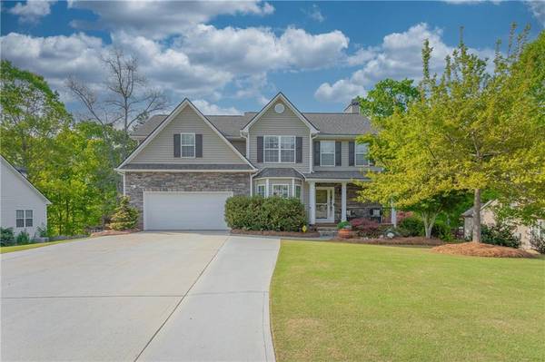 3149 Oak Ridge Ln, Loganville, GA 30052