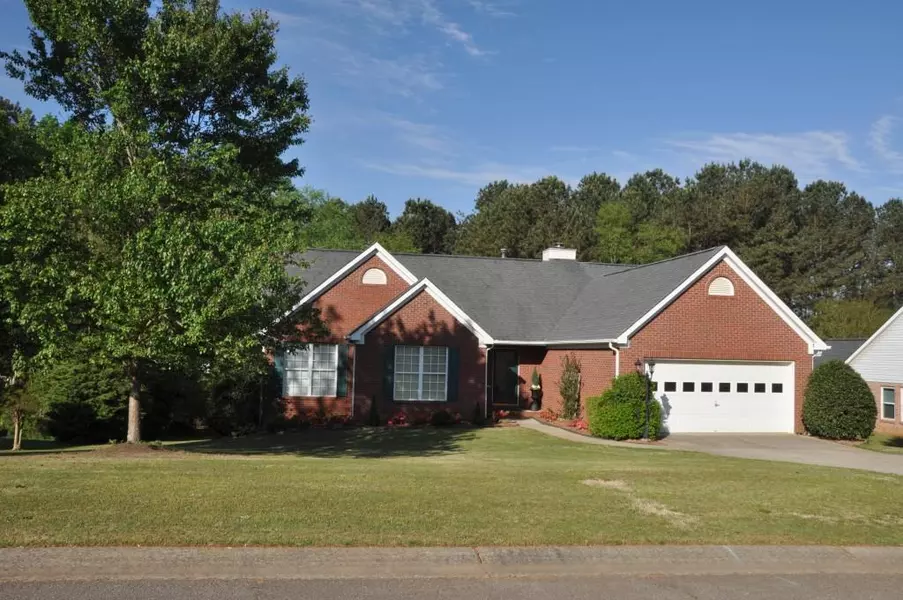 6272 Rock Port DR, Flowery Branch, GA 30542