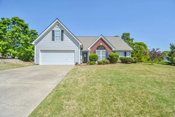 4238 Duncan Ives DR, Buford, GA 30519