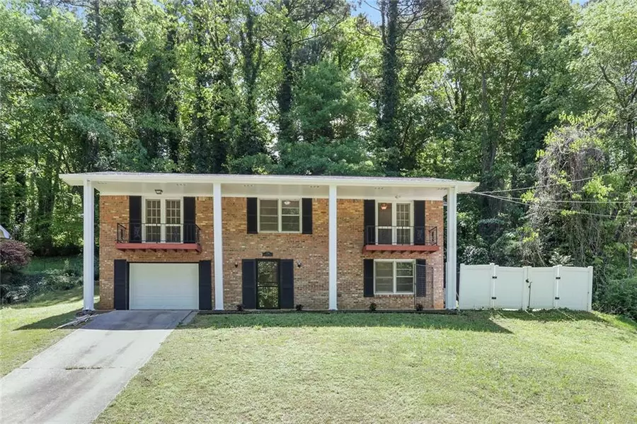 2369 Brentford PL, Decatur, GA 30032