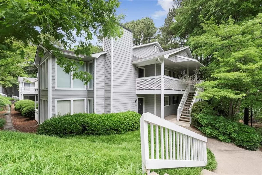 707 Vicksburg Place, Sandy Springs, GA 30350