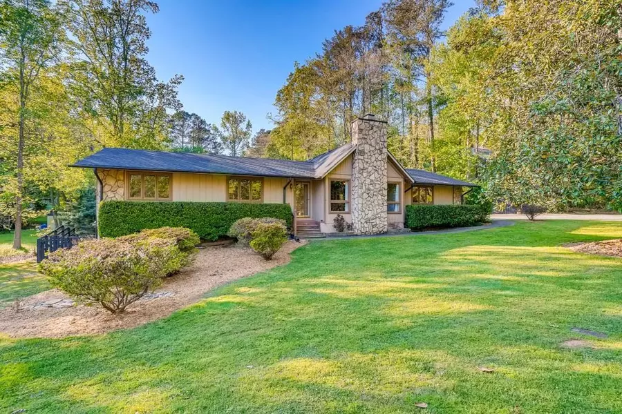 107 Cardinal DR, Roswell, GA 30075