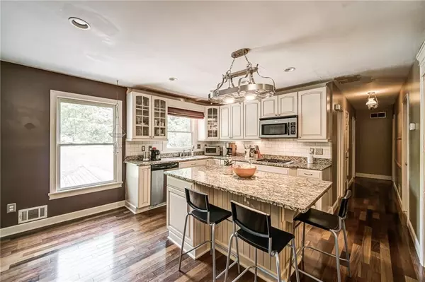 Marietta, GA 30067,411 Robin LN SE