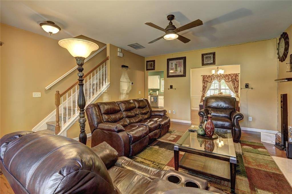 Loganville, GA 30052,914 Lakside Court
