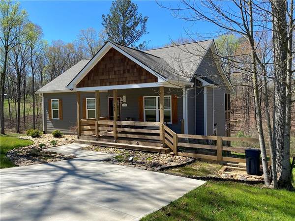 444 Meadow CIR, Ellijay, GA 30540