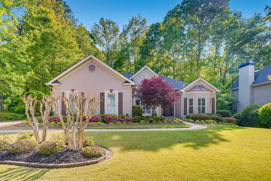 208 Bent Oak LN, Woodstock, GA 30189