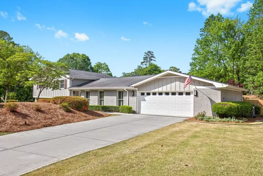 5101 Davantry LN, Dunwoody, GA 30338