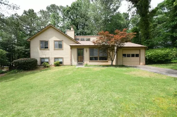 110 ROSWELL FARMS CT, Roswell, GA 30075