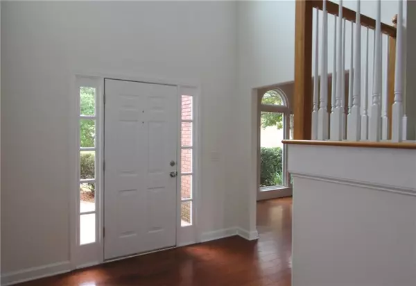 Alpharetta, GA 30022,400 Landing Entry