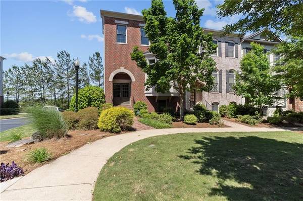 153 W Ridge WAY, Roswell, GA 30076