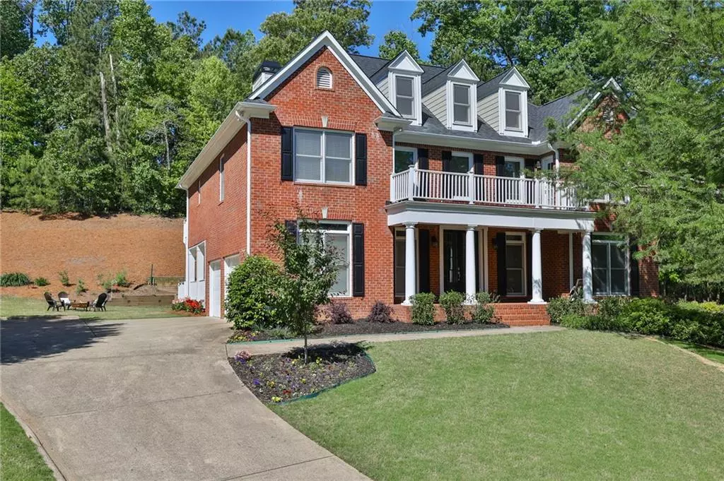 Canton, GA 30115,933 RAVENWOOD WAY