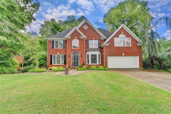 4560 Lakefield BND, Berkeley Lake, GA 30096