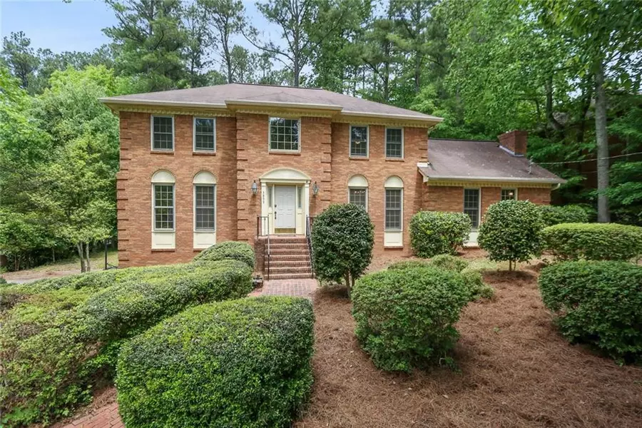 3899 Allenhurst DR, Peachtree Corners, GA 30092