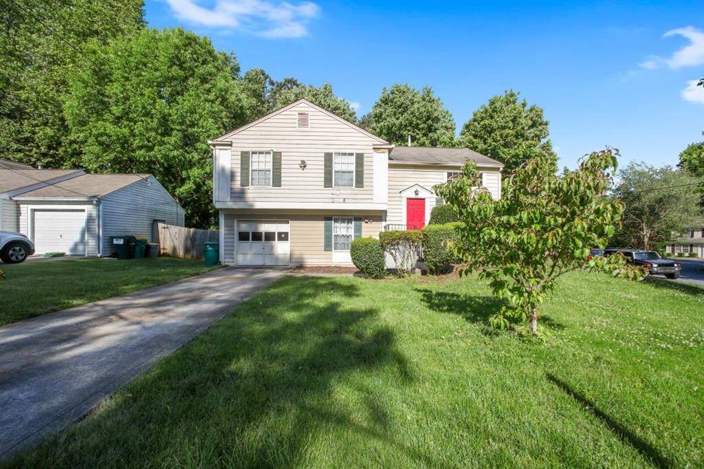 11190 Rotherick DR, Alpharetta, GA 30022