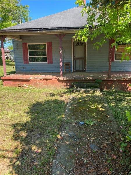 1701 Adamson ST, Lagrange, GA 30240